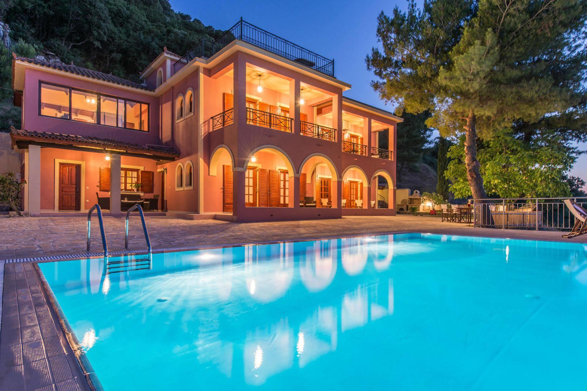 Villa Eora Keri 외부 사진